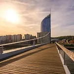 Elegance And Sweetness Of Life In * לייז'