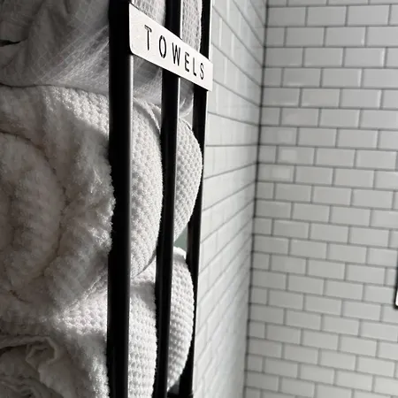 Elegance And Sweetness Of Life In דירה לייז'